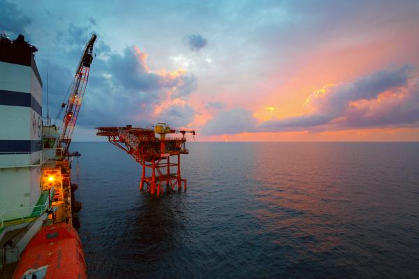 Statoil pays $2.5 billion to move deeper into Brazil