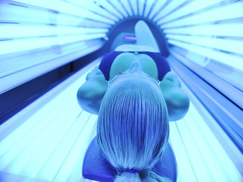 8 of 10 salons heed Texas ban on indoor tanning for minors