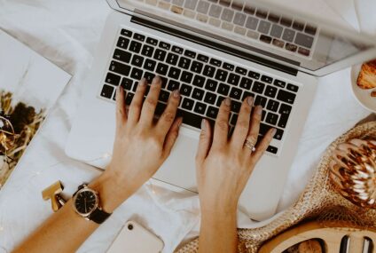 Writing the Best Home Decor Blog with Examples