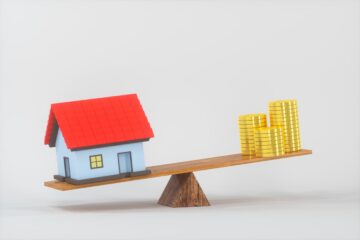 Why So Many Sellers Are Cutting Their Price Right Now Why So Many Sellers Are Cutting Their Price Right Now
